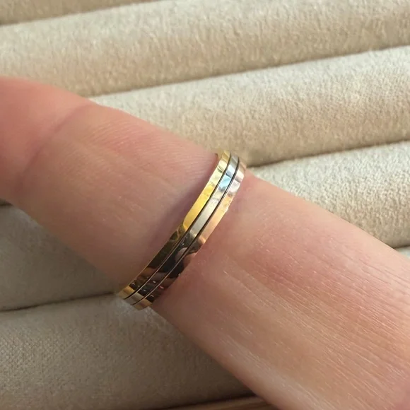 Metallic Thin Rings for single or stacking - Picture 6 of 7